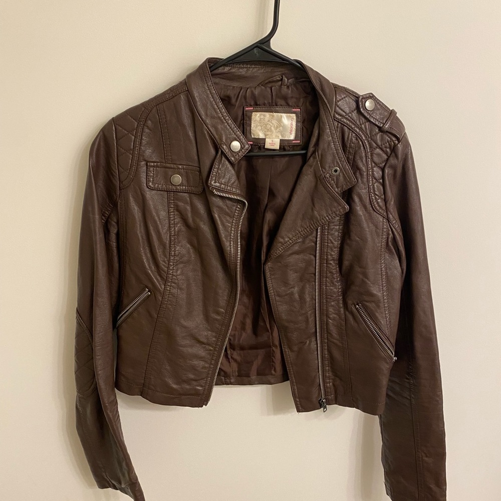 Women’s leather jacket
